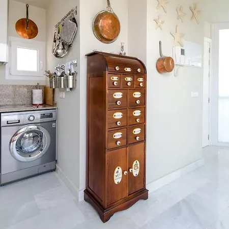 ***** Attic With Impressive Views And Jacuzzi * Cadiz